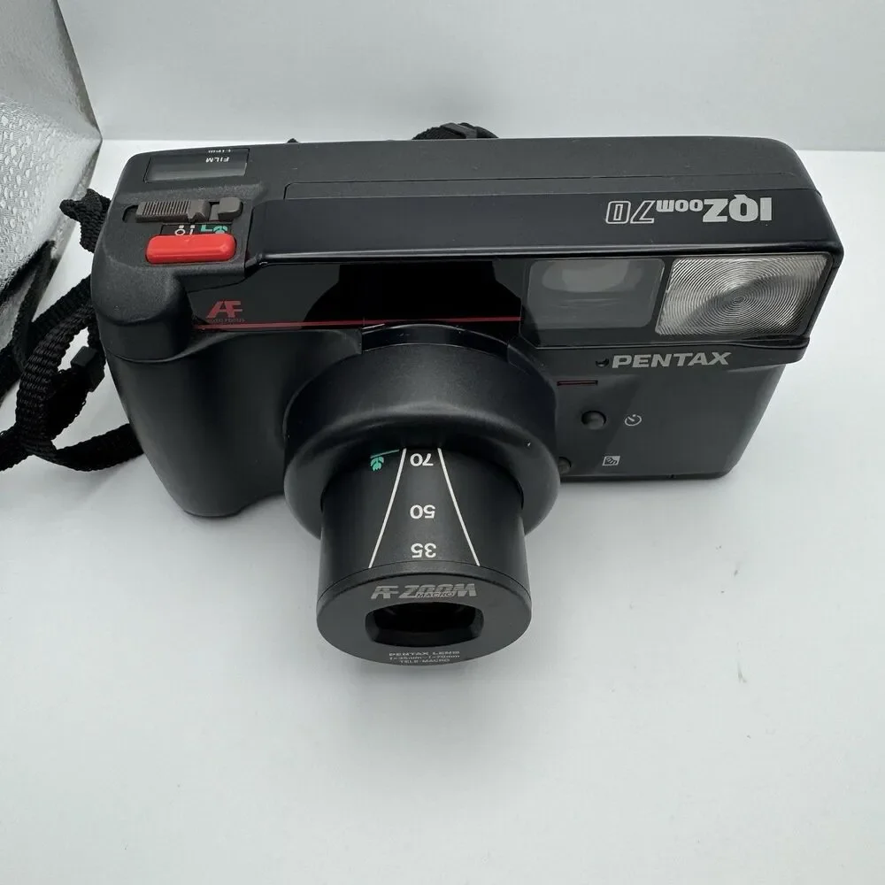 Pentax IQZoom AF Macro Zoom 35-70mm Point & Shoot 35mm Camera Untested Powers On